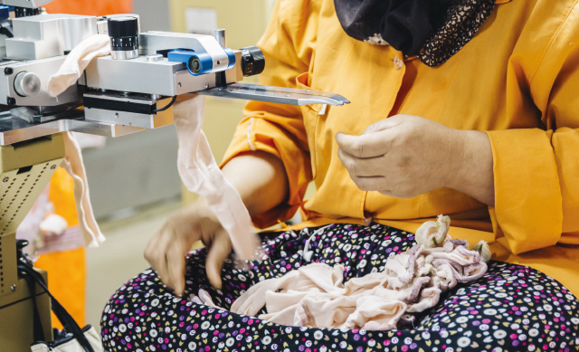 Wichtig ist,
					dass trotz aktuellster Technik, noch liebevolle
Handarbeit in jedem Produkt steckt.